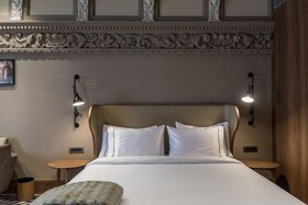 Hotel Círculo Gran Vía, Autograph Collection