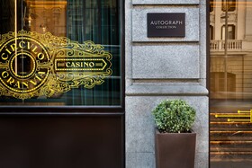 Hotel Círculo Gran Vía, Autograph Collection