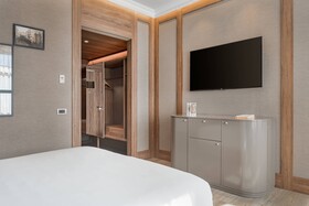 Hotel Círculo Gran Vía, Autograph Collection