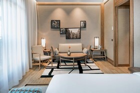 Hotel Círculo Gran Vía, Autograph Collection