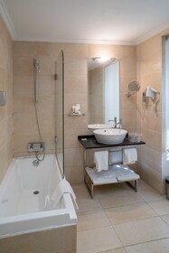 Hotel ITC Infantas by Soho Boutique