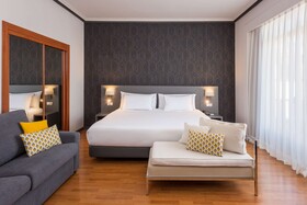 Hotel Madrid Plaza España Affiliated by Meliá