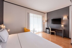 Hotel Madrid Plaza España Affiliated by Meliá