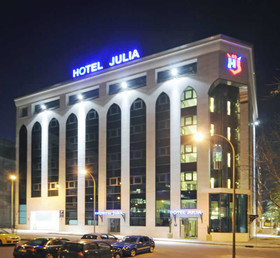 Julia