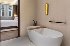 JW Marriott Hotel Madrid