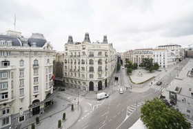 Numa Madrid Script