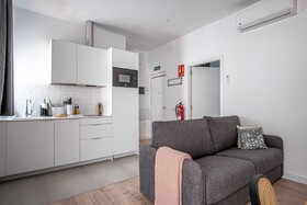 Limehome Madrid Calle Ave Maria
