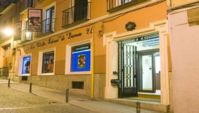 Mad Hostel
