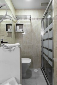 Madrid Suites San Mateo