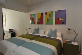 Mola! Suites
