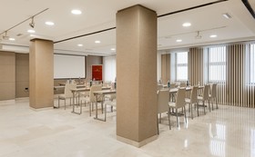 NH Collection Madrid Colon