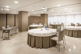 NH Collection Madrid Colon