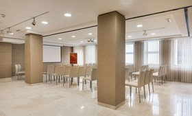NH Collection Madrid Colon