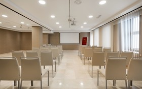 NH Collection Madrid Colon