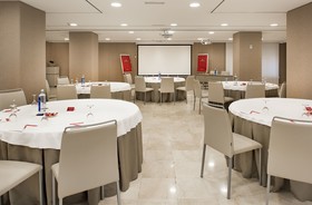 NH Collection Madrid Colon