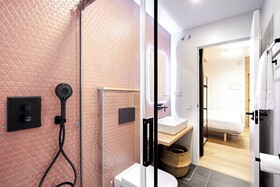 Olala Vallecas Mini Hotel