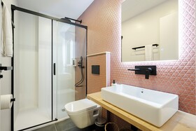 Olala Vallecas Mini Hotel
