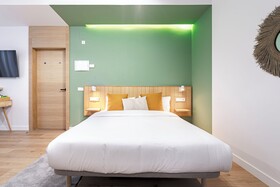 Olala Vallecas Mini Hotel