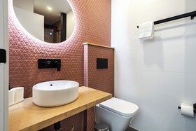 Olala Vallecas Mini Hotel