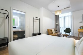 Olala Vallecas Mini Hotel