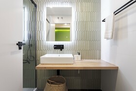 Olala Vallecas Mini Hotel