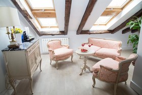 Oriente Palace Apartments