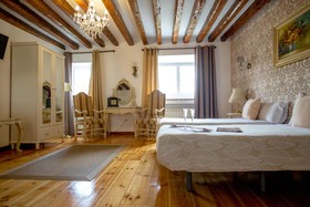 Oriente Palace Apartments