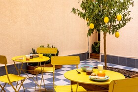 Petit Hostel Palacio Real