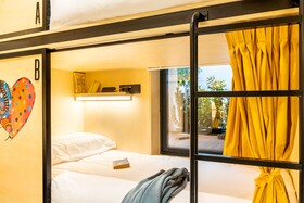 Petit Hostel Palacio Real