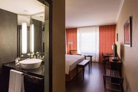 Pullman Madrid Airport & Feria