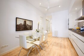Reina Sofía Boutique by Madflats Collection