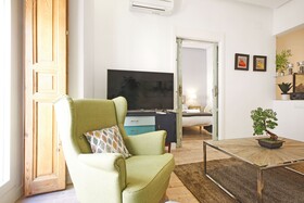 Reina Sofía Boutique by Madflats Collection