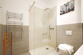 Reina Sofía Boutique by Madflats Collection