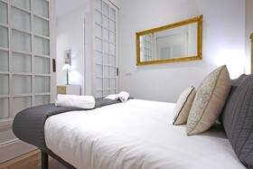 Reina Sofía Boutique by Madflats Collection