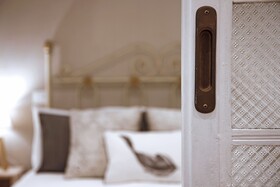 Reina Sofía Boutique by Madflats Collection