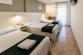 Hostal Gran Via