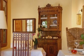 La Casona De Éboli