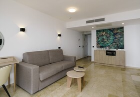 Alua Suites Las Rocas
