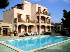Villa Primera Apartments