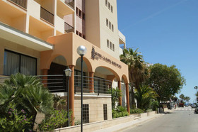 Hoteles & Apartamentos La Santa Maria