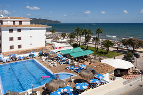 R2 Verónica Beach Hotel