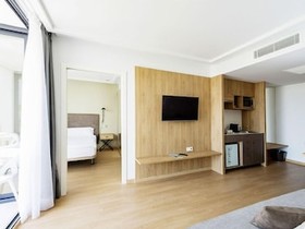 Kyrat Amarac Suites