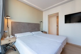 Kyrat Amarac Suites
