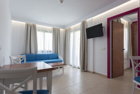 Aparthotel Cala Guya