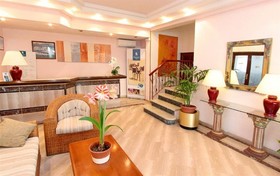 Flacalco Hotel & Apartments