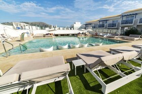 Parque Nereida Suites Hotel