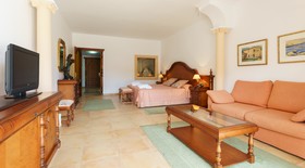 La Moraleja The Quiet Hotel
