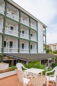 Universal Apartamentos Laguna Garden