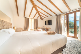 Hotel Creu de Tau Art & Spa