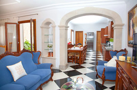 Townhouse Can Peret